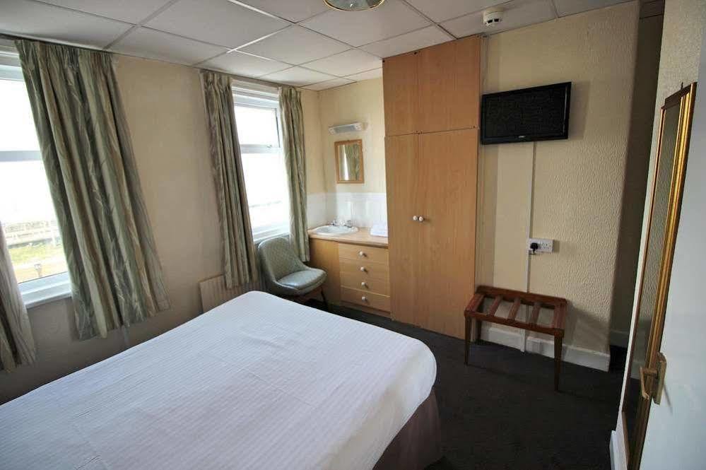 The Colwyn Hotel - Near Pleasure Beach Blackpool Exteriér fotografie