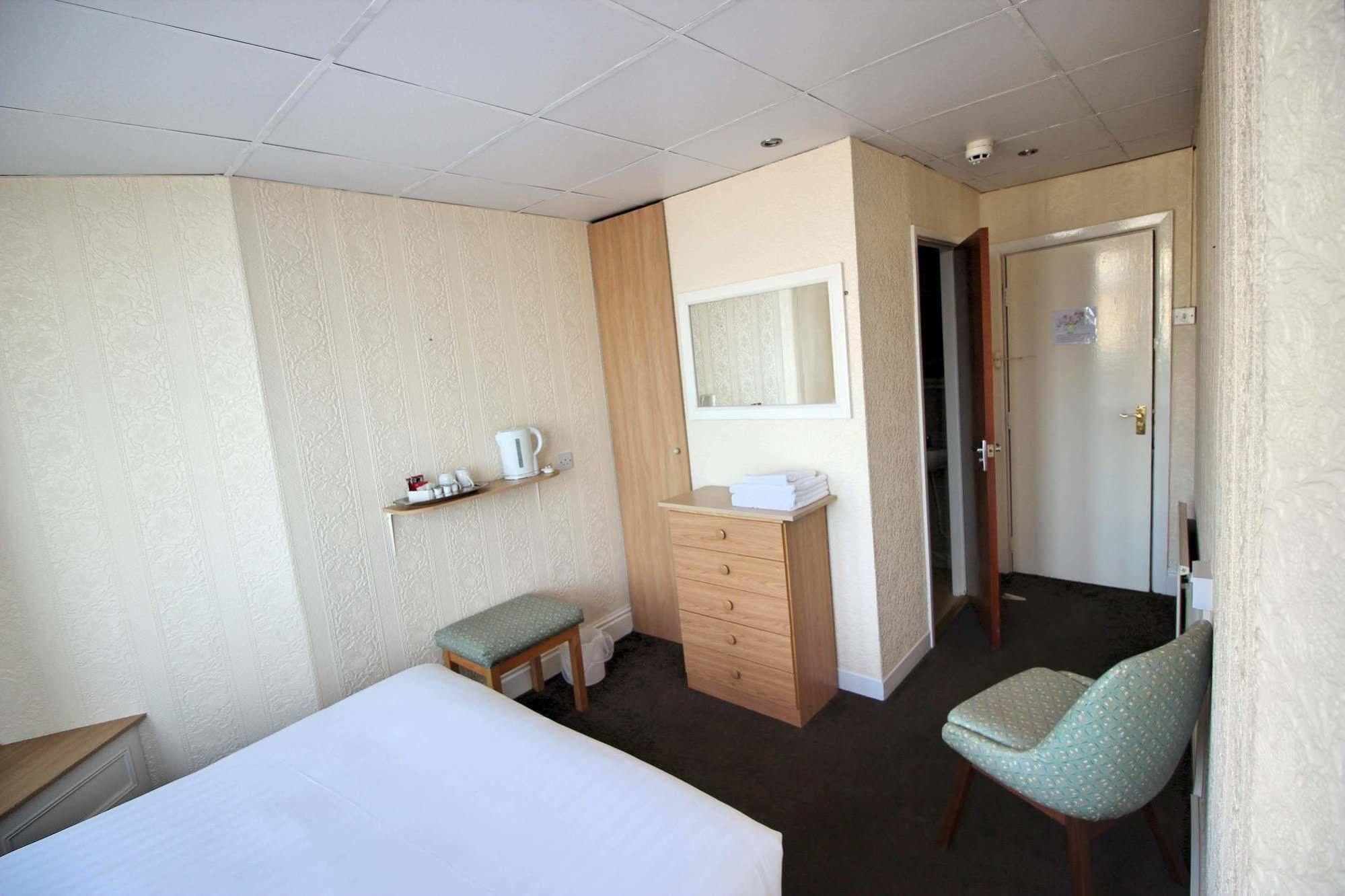 The Colwyn Hotel - Near Pleasure Beach Blackpool Exteriér fotografie
