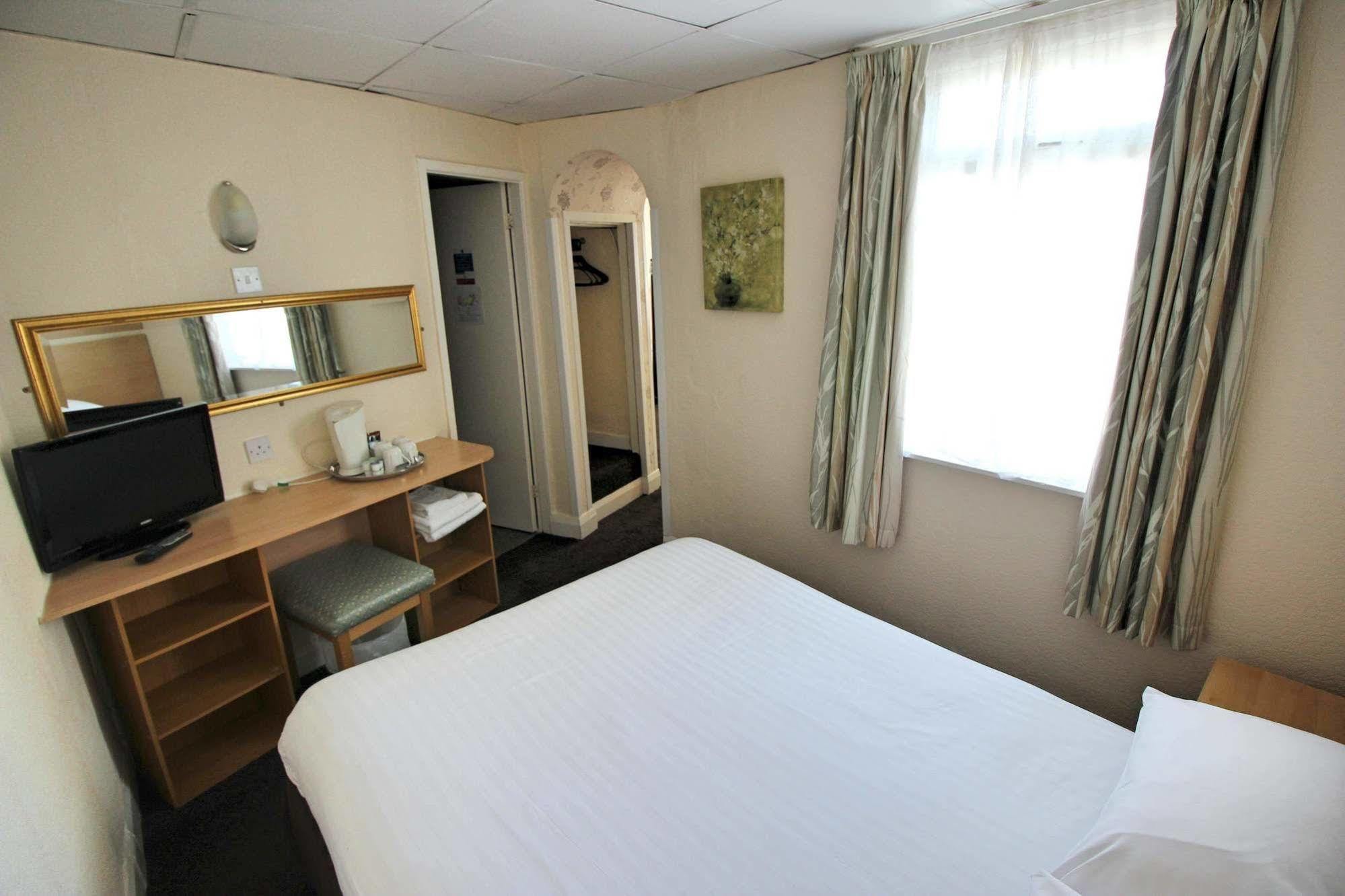 The Colwyn Hotel - Near Pleasure Beach Blackpool Exteriér fotografie