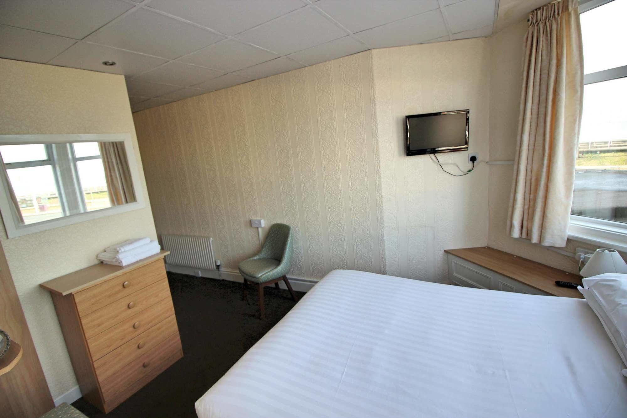 The Colwyn Hotel - Near Pleasure Beach Blackpool Exteriér fotografie