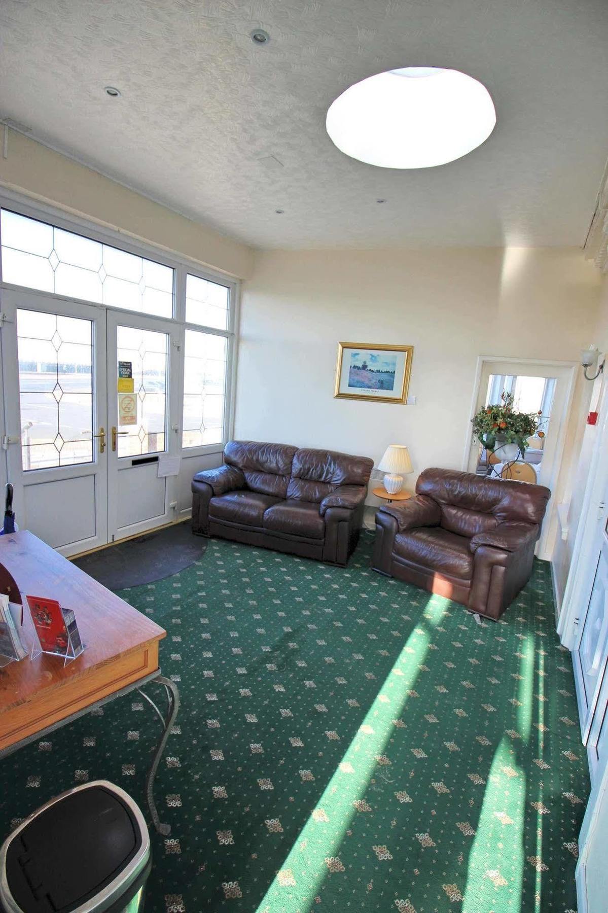 The Colwyn Hotel - Near Pleasure Beach Blackpool Exteriér fotografie